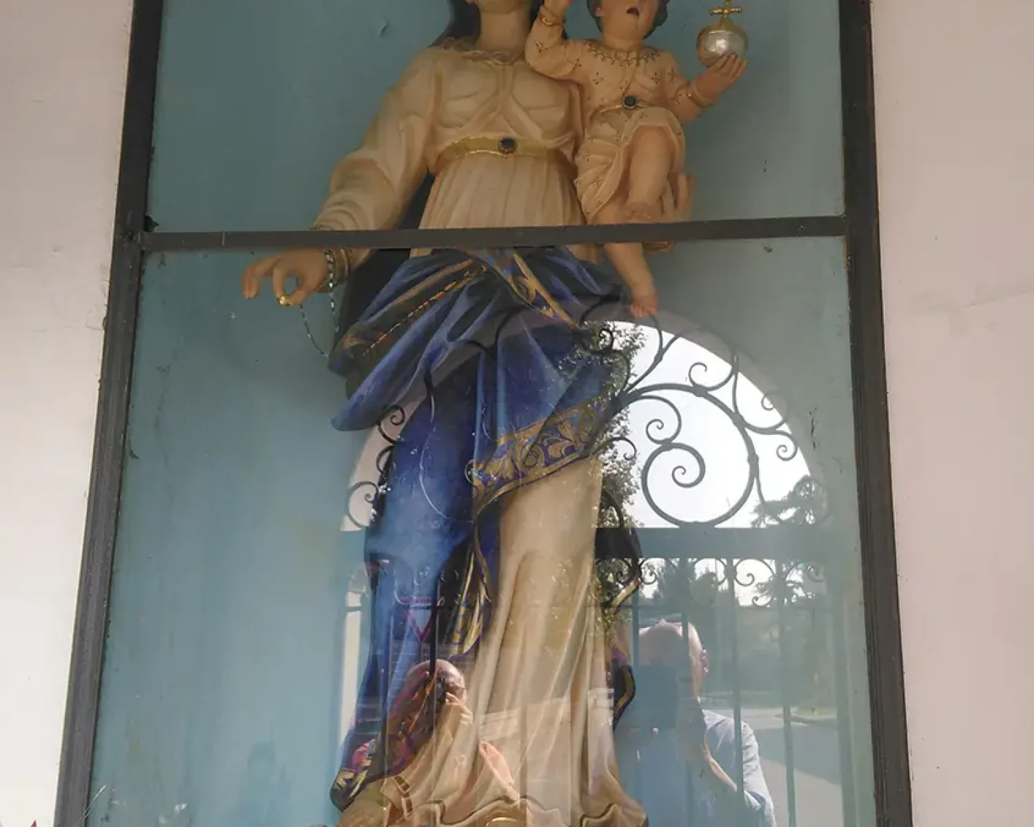 Cappella dei caduti delle grandi guerre - altare della Madonna della Pioggia