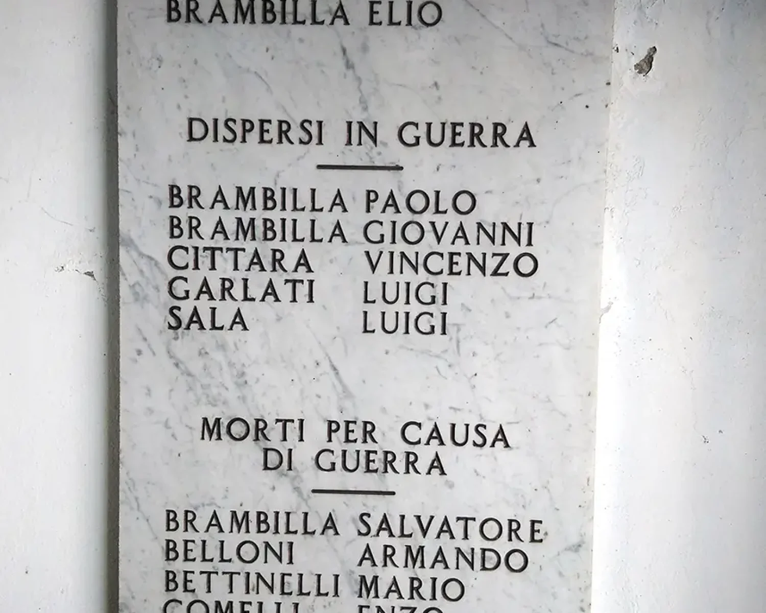 Cappella dei caduti - lapide con i nomi dei caduti della 2° guerra mondiale