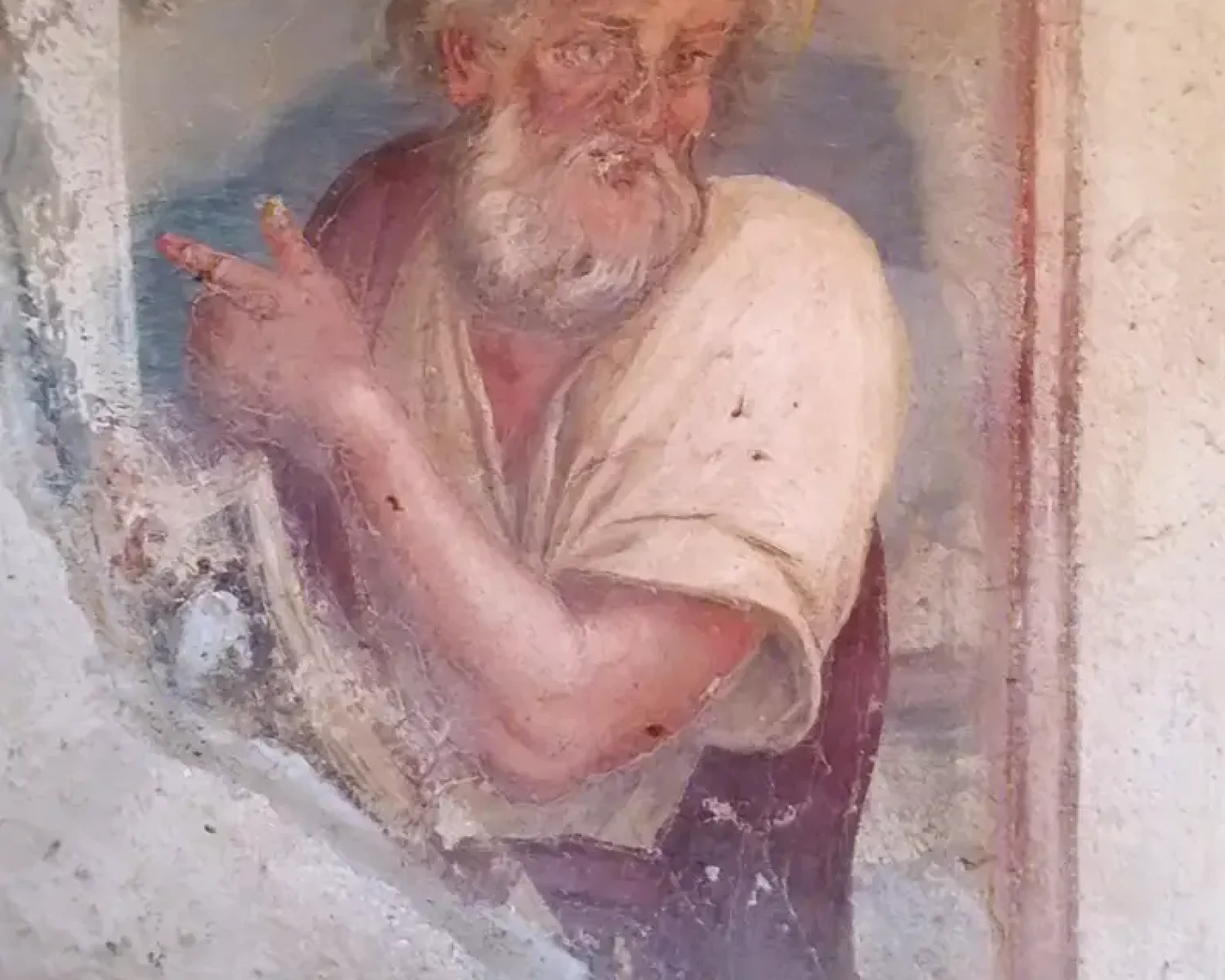 Chiesa di San Lazzaro - affresco di San Pietro piano superiore