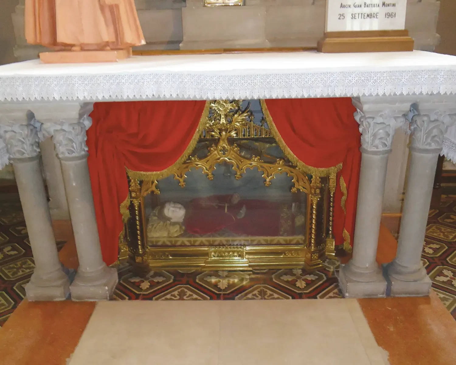 Chiesa di San Marco Evangelista - urna reliquia di Sant Innocenzo