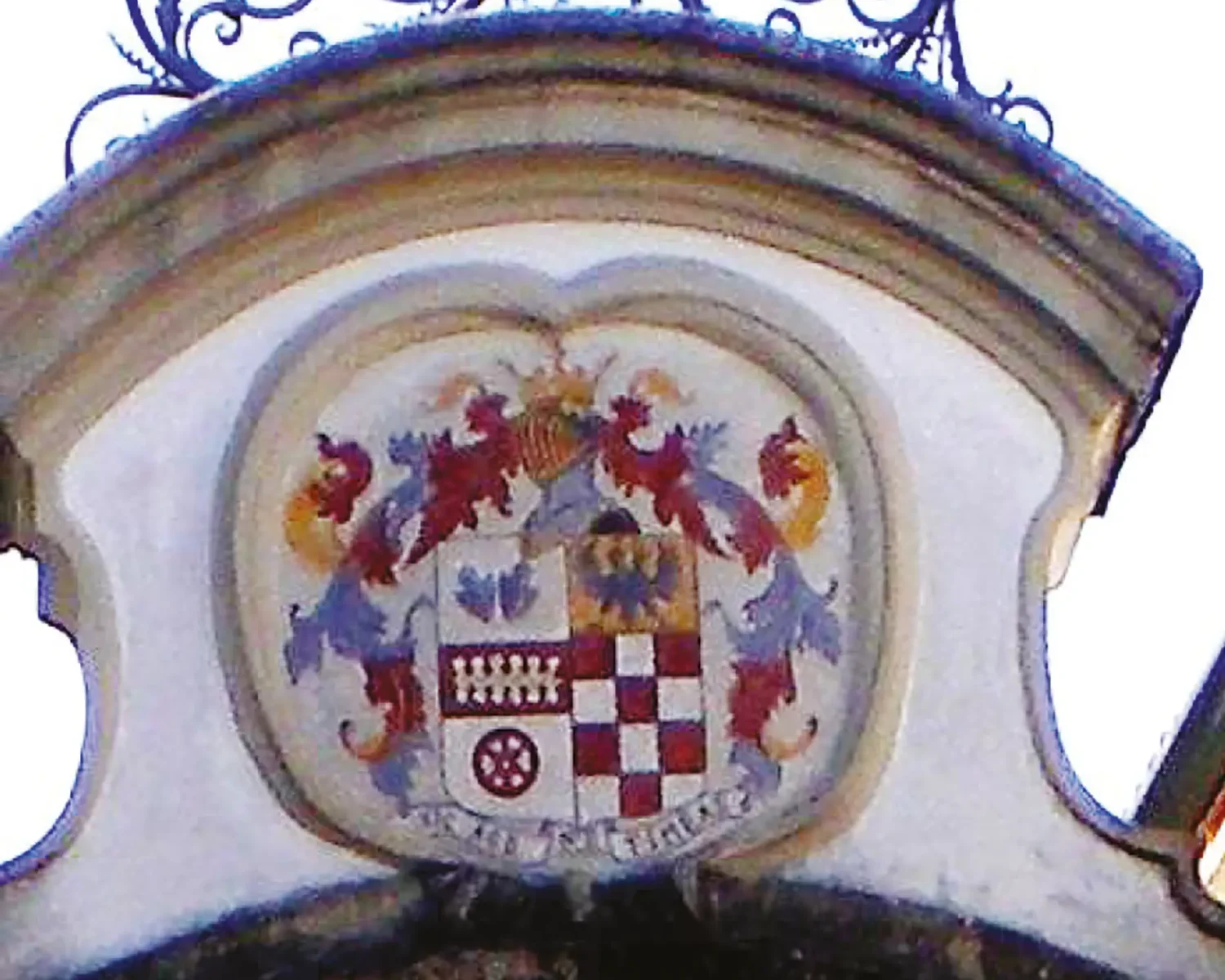 Villa Resta Pallavicino - dipinto sopra l'ingresso a nord