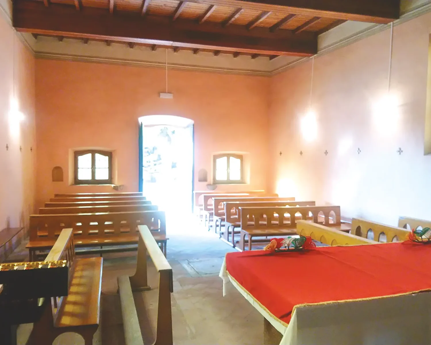 Chiesa di San Lazzaro - vista posteriore navata